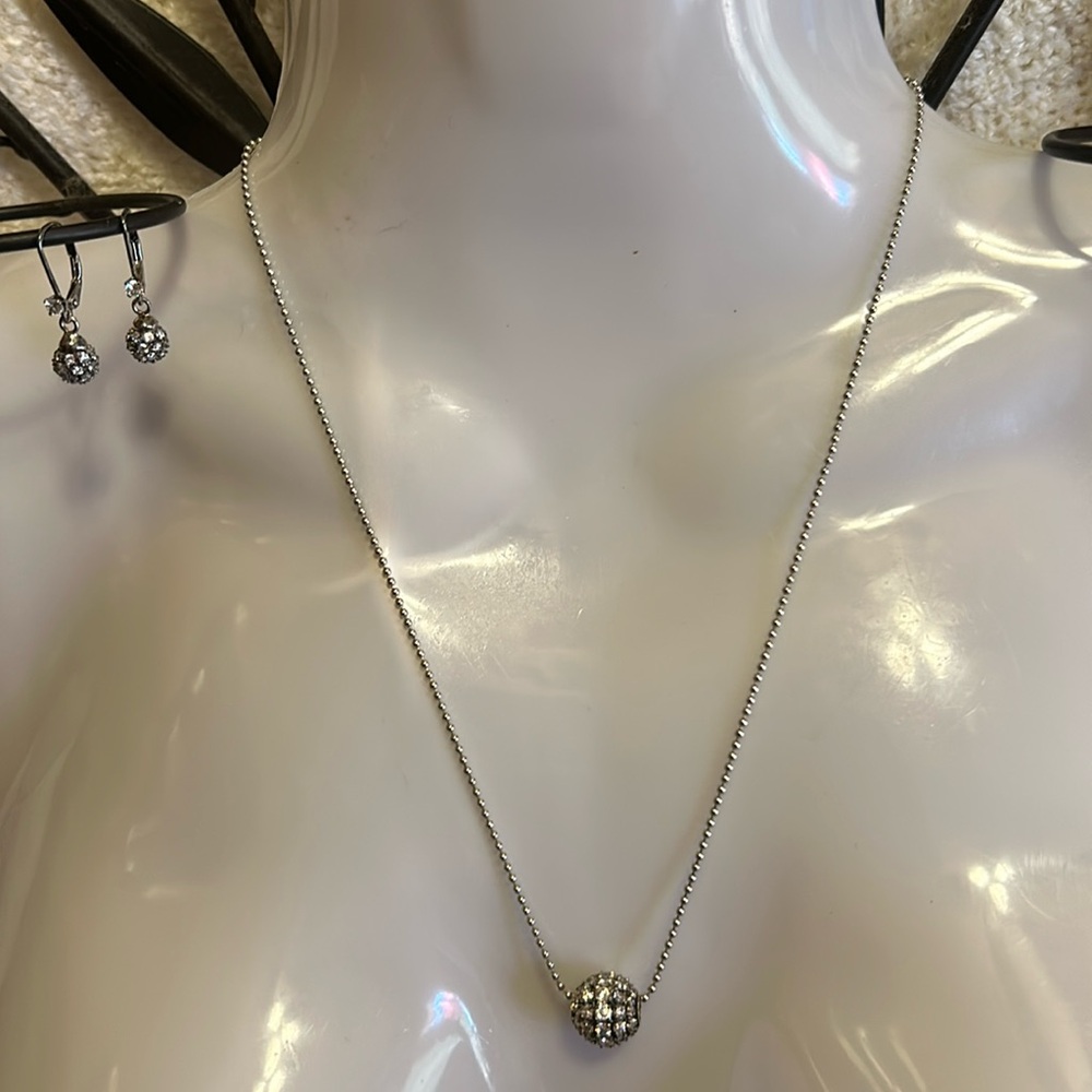 Beautiful Vintage 925 Sterling Silver Glitter Ball necklace, matching earrings